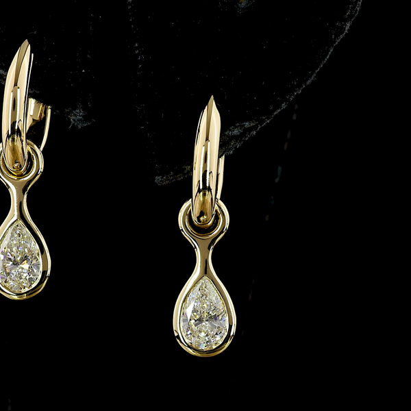 Lab-Grown 1.09 Carat Pear E-VS Diamond 14K Yellow Gold Hanging Earrings