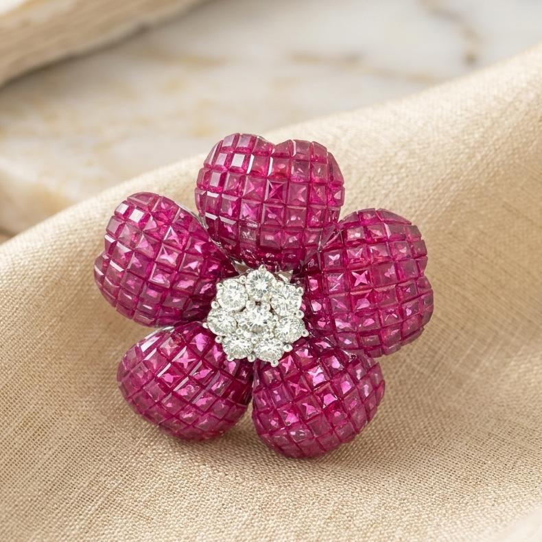 18K White Gold Pin Brooch with 1.25ct Round H VS Diamonds and 17 Carat Ruby