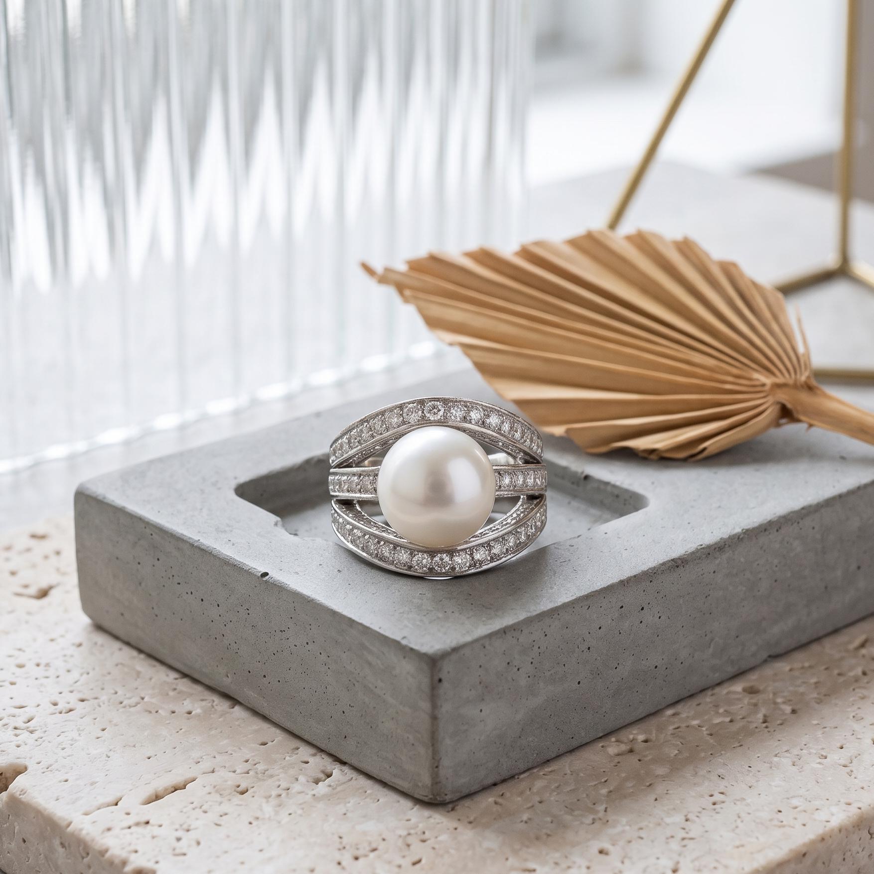 Tiffany & Co Platinum Cocktail Ring with 1.5ct Diamonds & 11.2mm Pearl Size 8.25