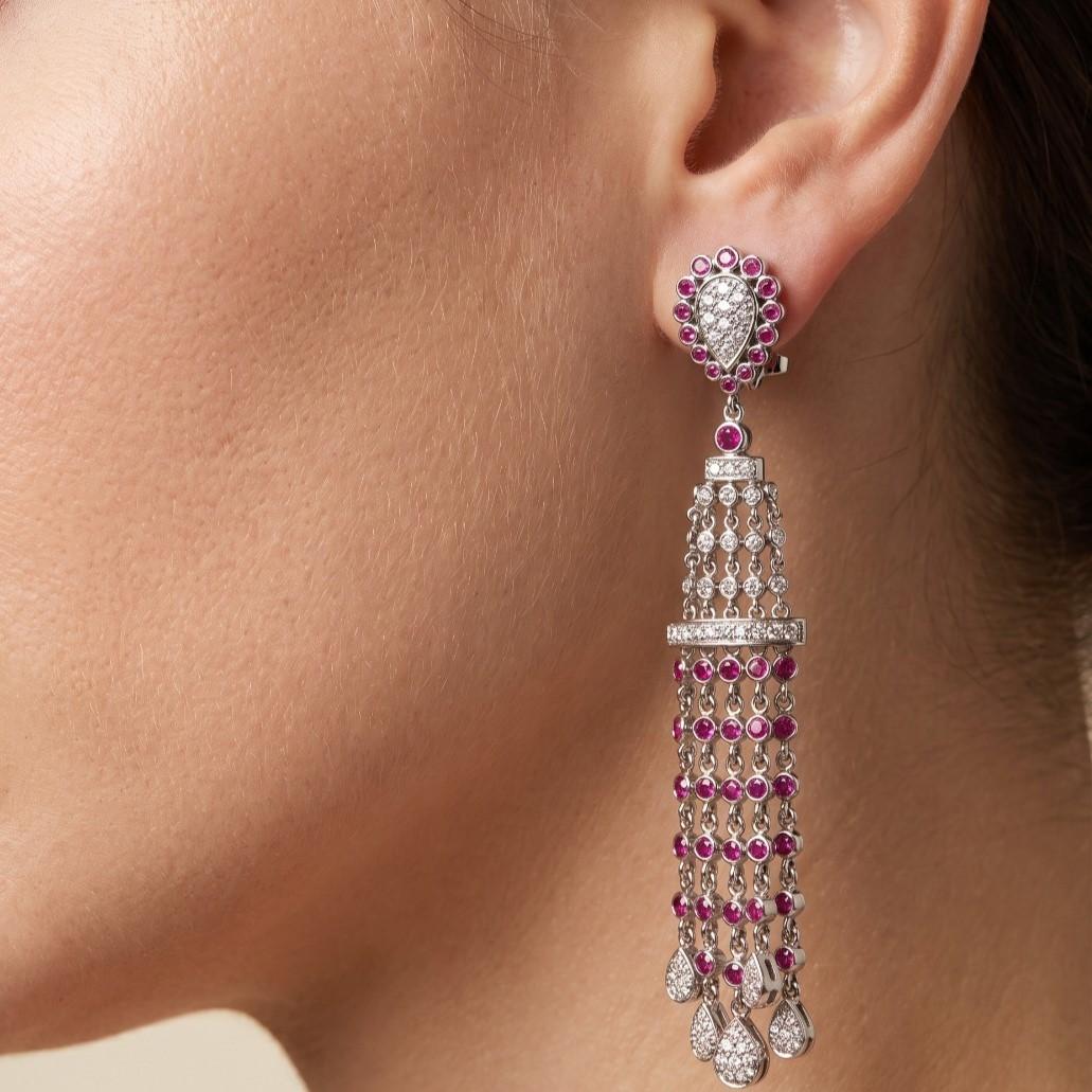 18K White Gold Dangling Earrings with 0.5 Carat Round Diamonds & 0.9 Carat Ruby