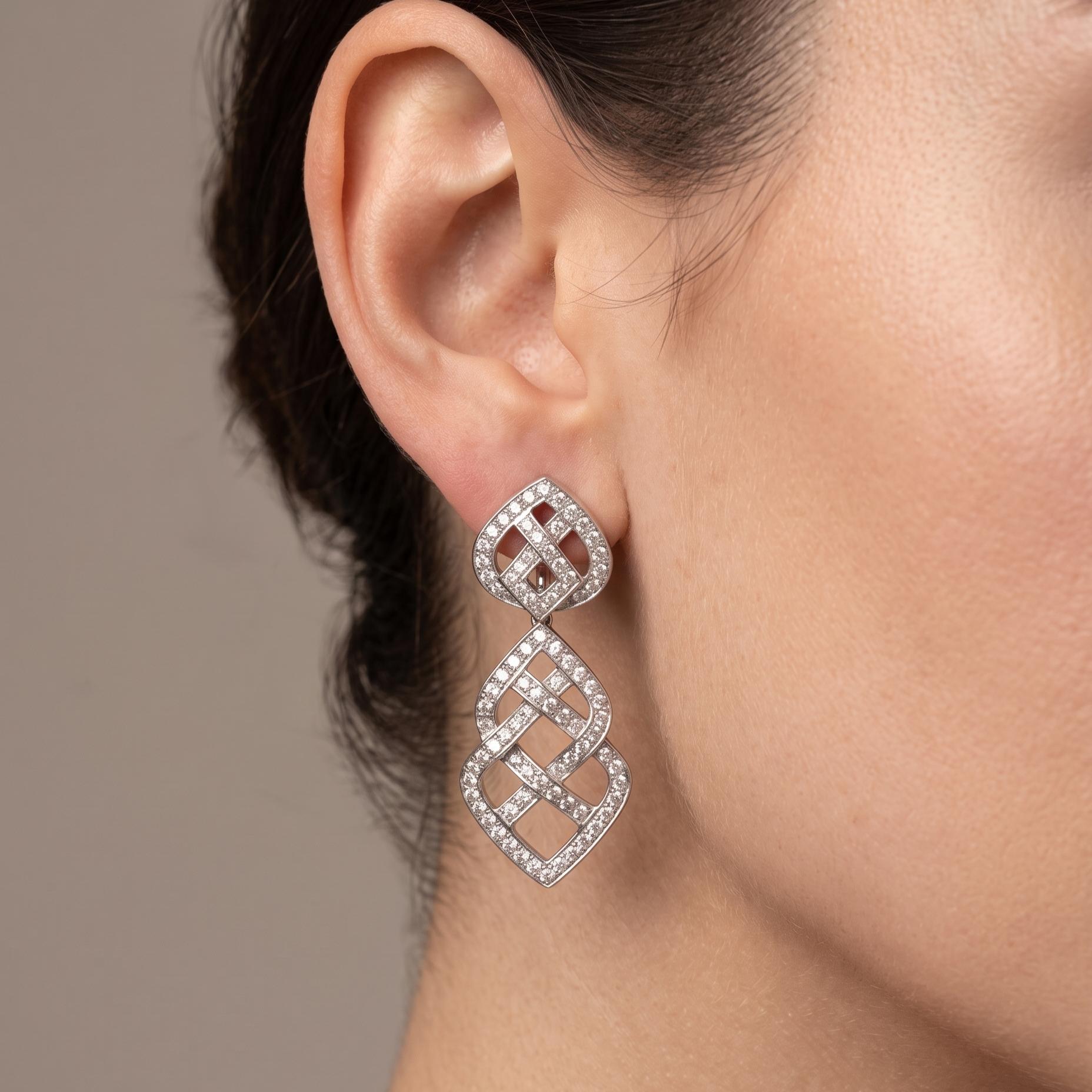 18K WG & 14K Gold Platinum Chandelier Earrings with 4.3ct Round G VS Diamonds