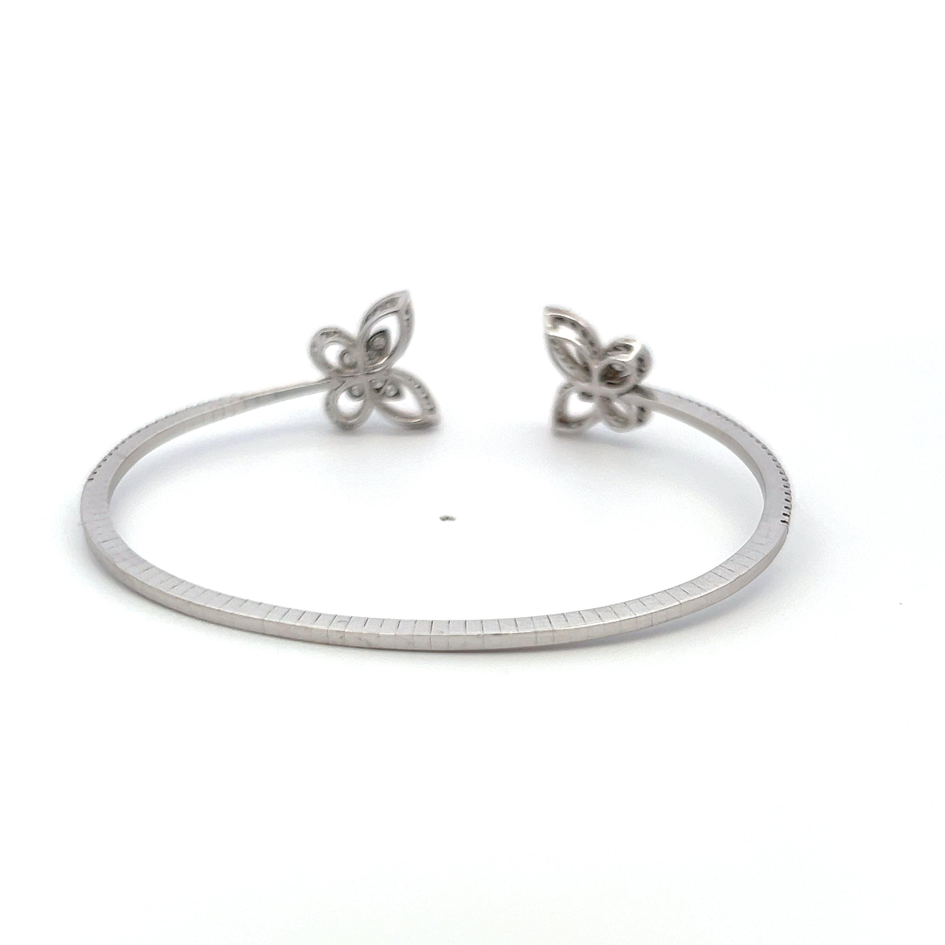 Graff 1.15 Carat Round Brilliant Diamond 18 Karat White Gold Bangle Bracelet