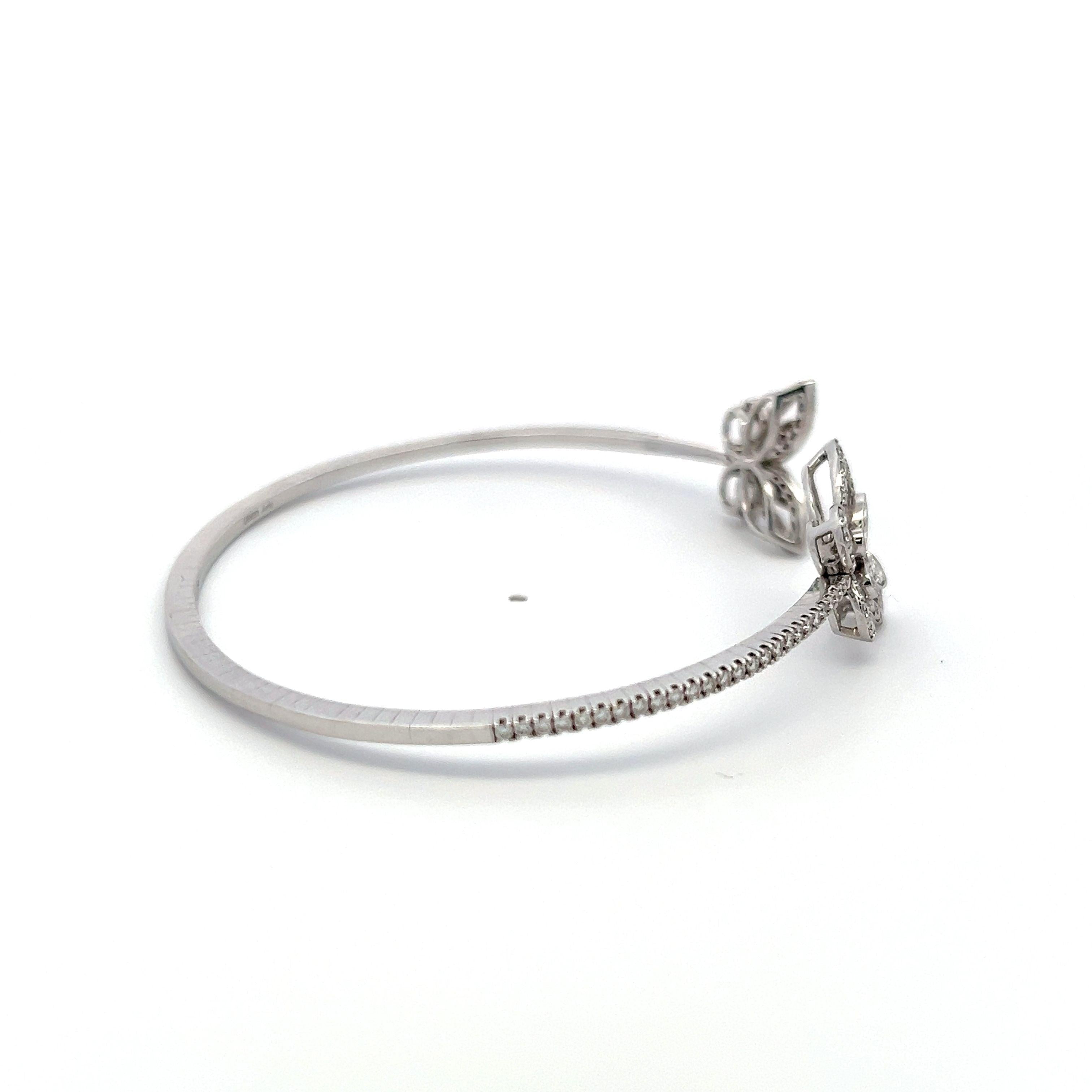 Graff 1.15 Carat Round Brilliant Diamond 18 Karat White Gold Bangle Bracelet