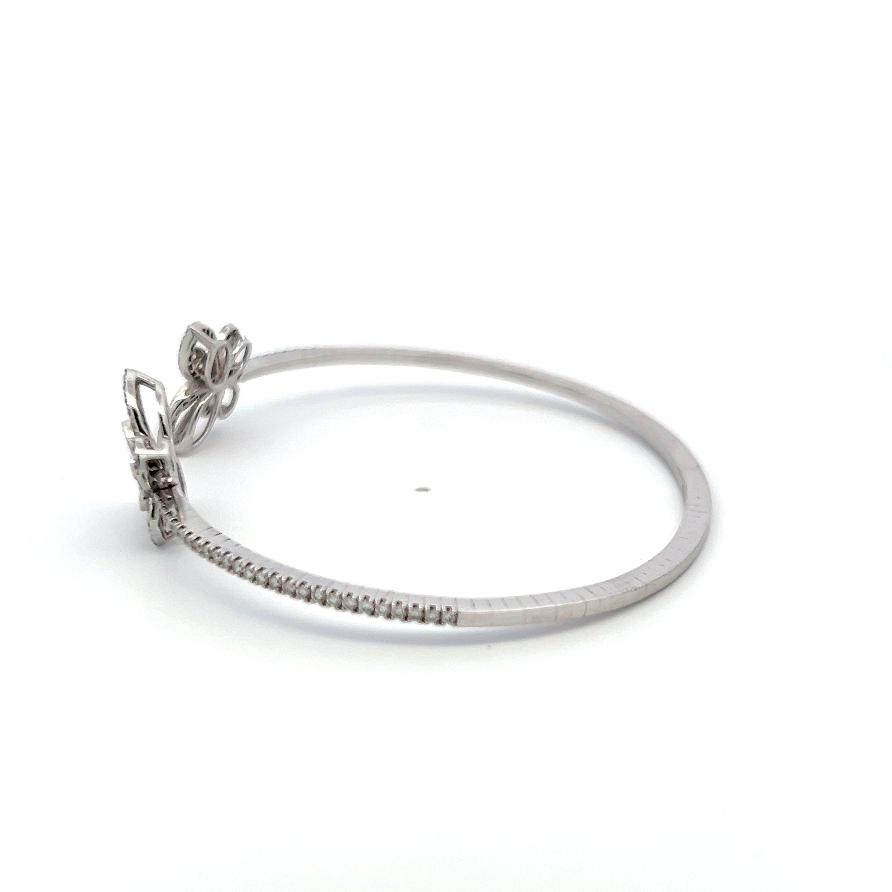Graff 1.15 Carat Round Brilliant Diamond 18 Karat White Gold Bangle Bracelet