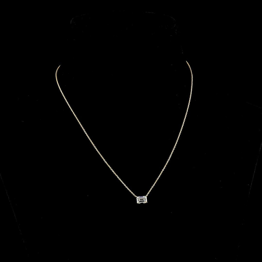 Lab-Grown 1.01 Carat Emerald E-VVS2 Diamond 14K Yellow Gold Pendant Pendant