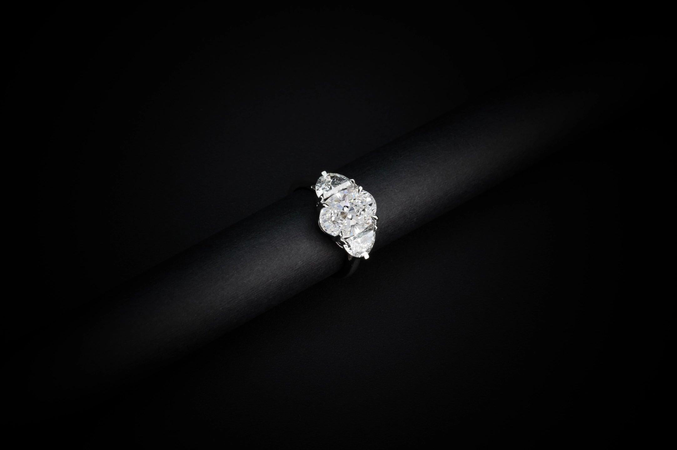 Lab-Grown 2.26 Carat Oval D-VVS1 Diamond 14K White Gold 3 Stones Ring