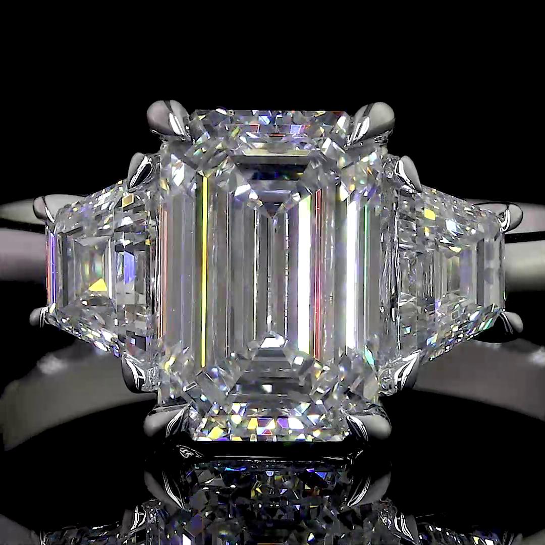 Lab-Grown 2.86 Carat Emerald E-VS1 Diamond Platinum 3 Stones Ring