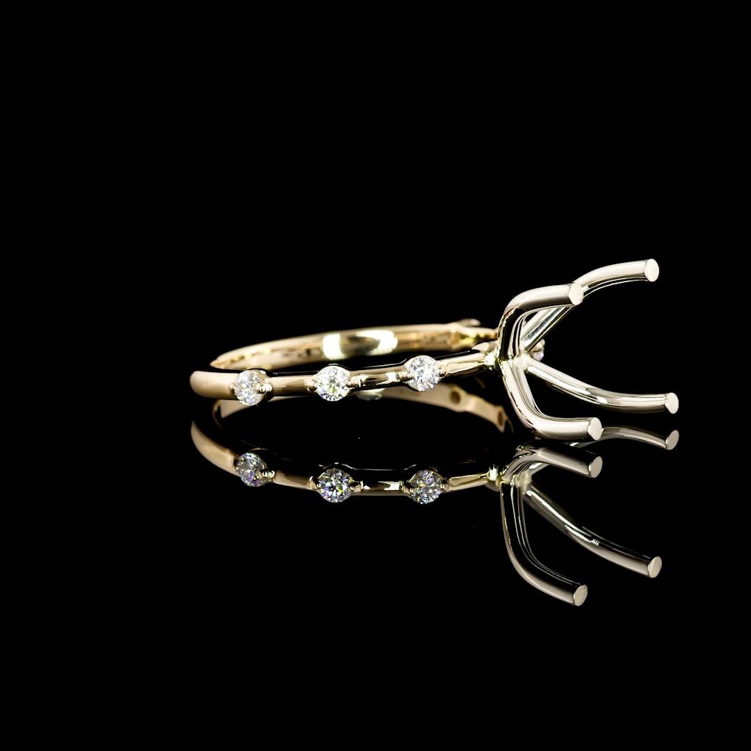 Lab-Grown 3.04 Carat Round E-VS2 Diamond 18K Two Tone Solitaire Ring