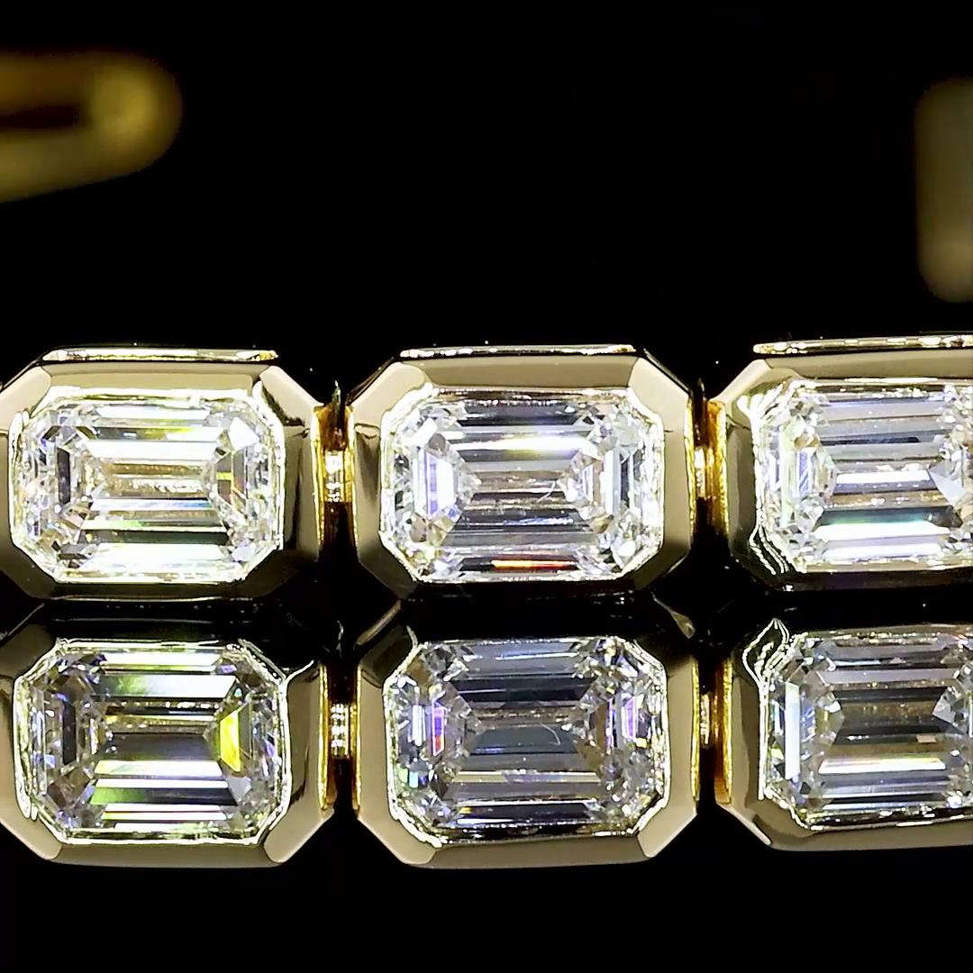 Lab-Grown 4.57 Carat Emerald F-VS2 Diamond 14K Yellow Gold Tennis Bracelet