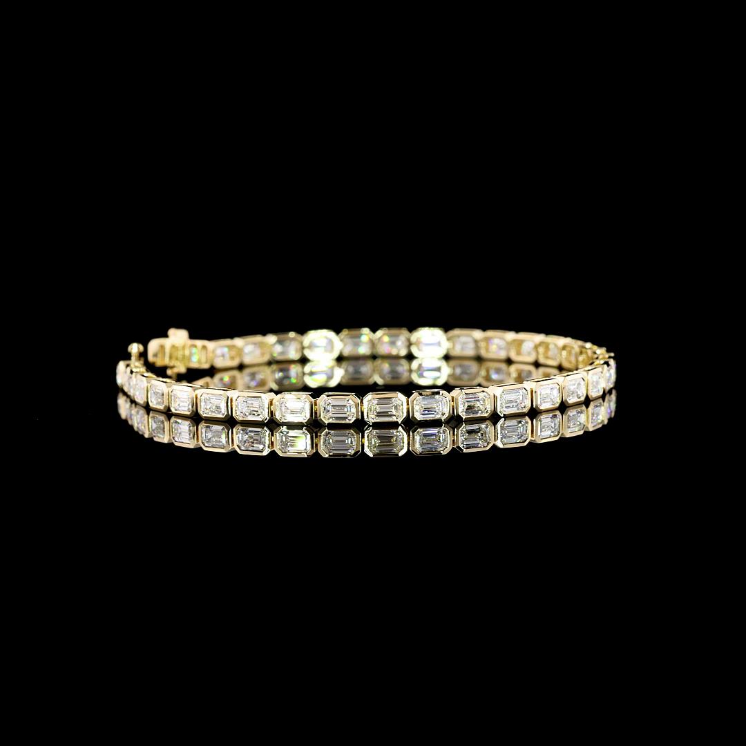 Lab-Grown 6.80 Carat Emerald E-VS1 Diamond 14K Yellow Gold Tennis Bracelet