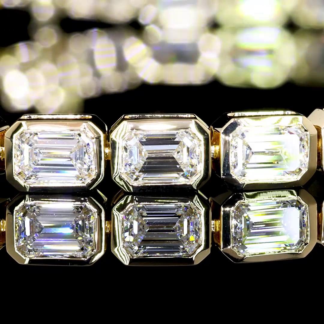 Lab-Grown 6.80 Carat Emerald E-VS1 Diamond 14K Yellow Gold Tennis Bracelet