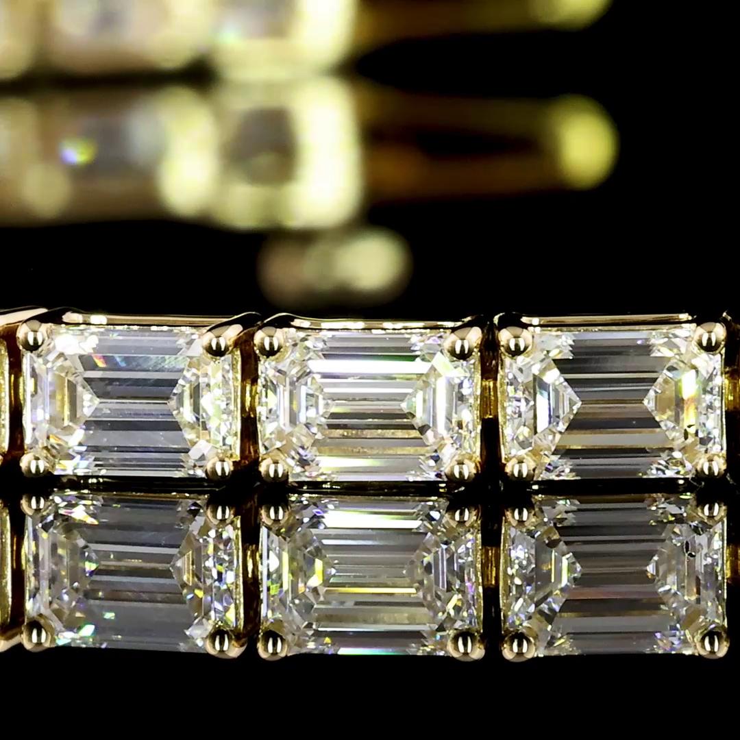 Lab-Grown 6.98 Carat Emerald E-VVS2 Diamond 14K Yellow Gold Tennis Bracelet