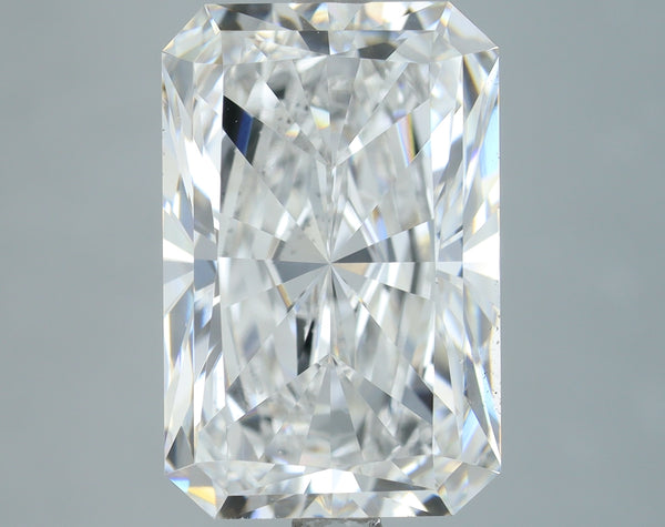 Lab-Grown 4.50 Carat Radiant Cut Diamond color D Clarity VS2, precious stones, engagement diamonds