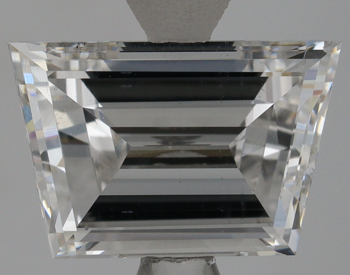 Lab-Grown 1.70 Carat Trapezoid Shape Diamond color G Clarity VS2, precious stones, engagement diamonds