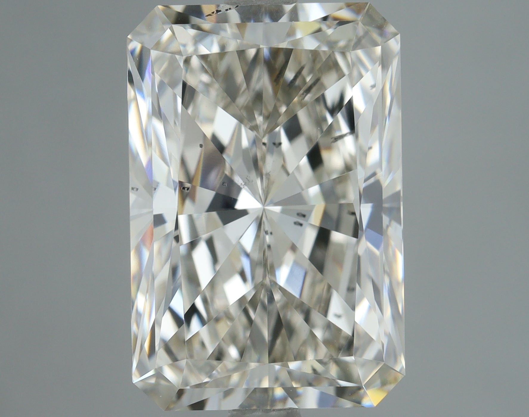 Lab-Grown 4.51 Carat Radiant Cut Diamond color H Clarity SI1, precious stones, engagement diamonds