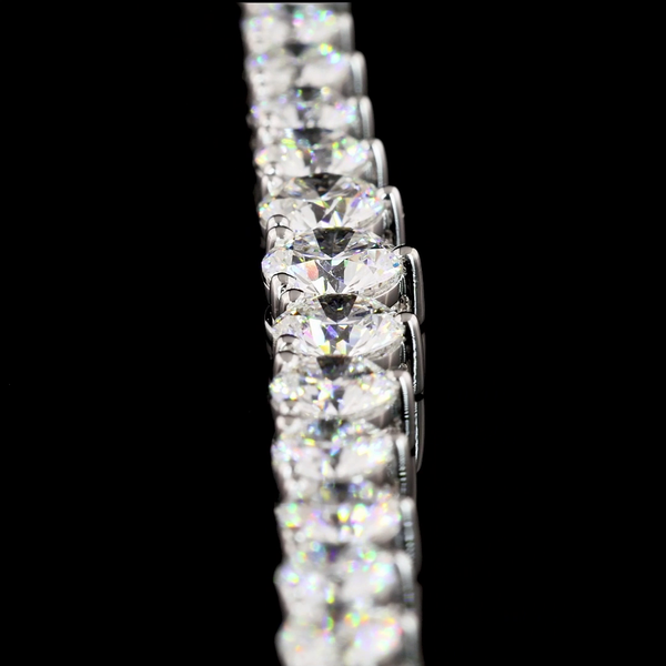 Lab-Grown 11.99 Carat Round F-VS2 Diamond 14K White Gold Riviera Necklace
