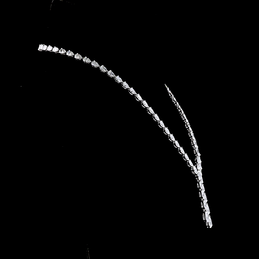 Lab-Grown 31.72 Carat Pear E-F-VS1 Diamond 14K White Gold Lariat Necklace