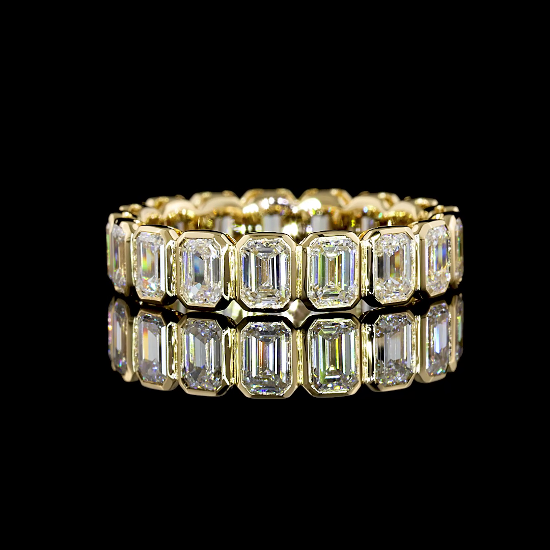 Lab-Grown 3.14 Carat Emerald D-VS1 Diamond 14K Yellow Gold Eternity Band Eternit