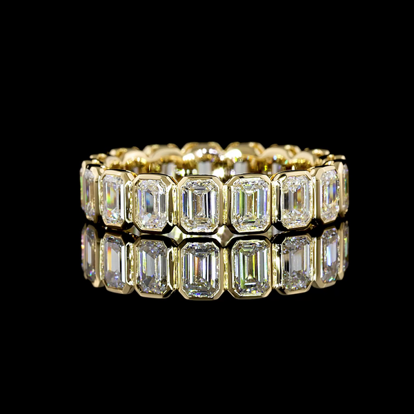 Lab-Grown 3.14 Carat Emerald D-VS1 Diamond 14K Yellow Gold Eternity Band Eternit