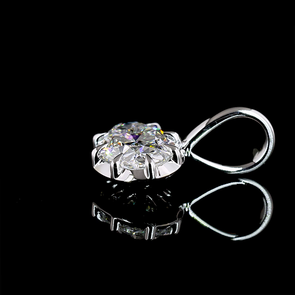 Lab-Grown 1 Carat Oval D-VS2 Diamond 14K White Gold Solitaire Pendant