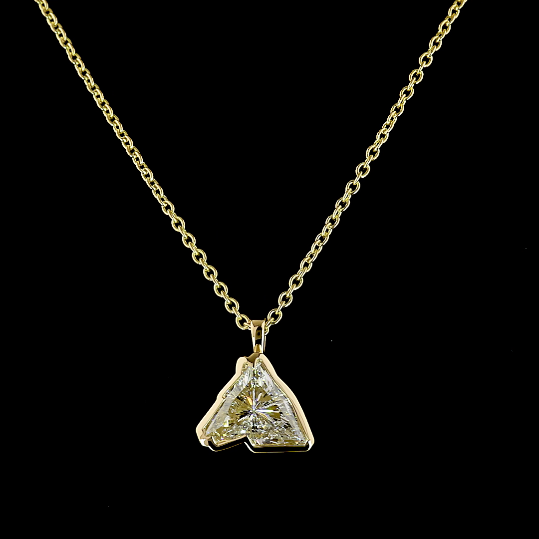 Lab-Grown 1.53 Carat Heart E-F-VS1 Diamond 14K Yellow Gold Solitaire Pendant