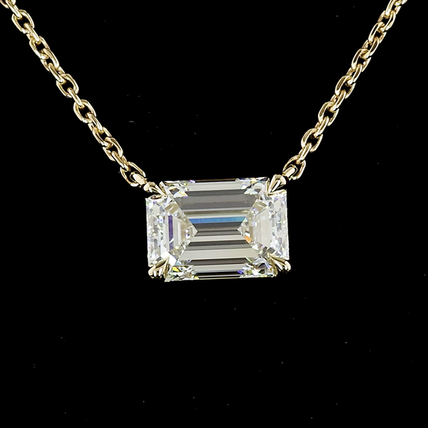 Lab-Grown 1.06 Carat Emerald D-VS2 Diamond 14K Yellow Gold Solitaire Pendant