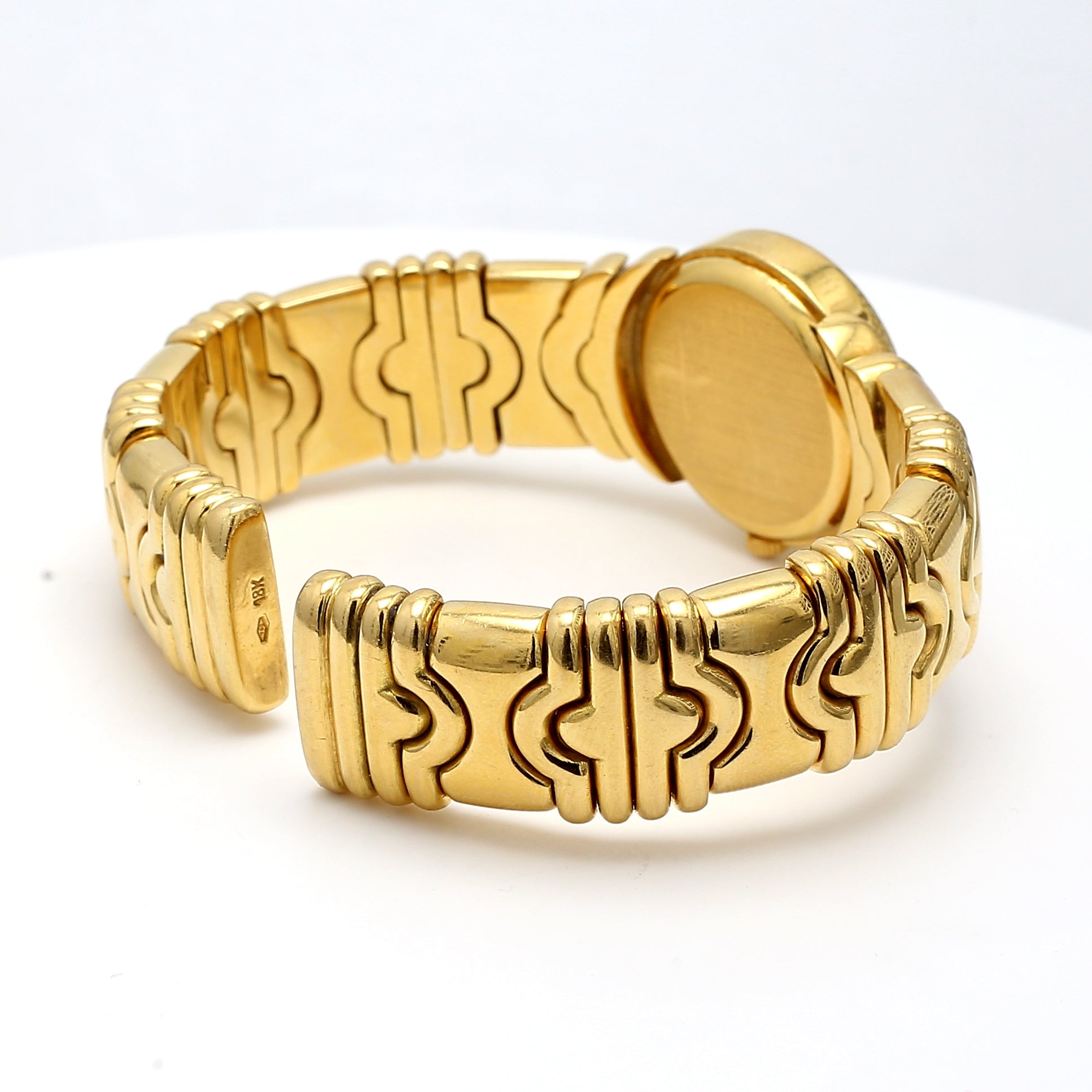 1.32 Carat Round Brilliant G VS1 Diamond 18 Karat Yellow Gold Wrist Watches