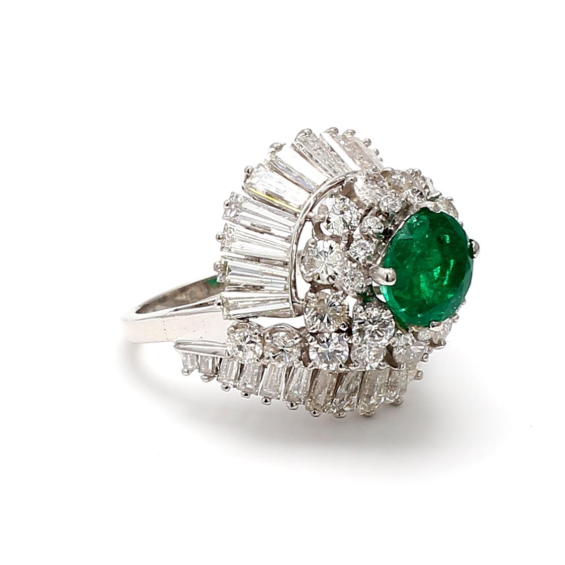 2.90 Carat H SI1 Diamond 1.95 Carat Oval Shape Emerald Platinum Ballerina Ring