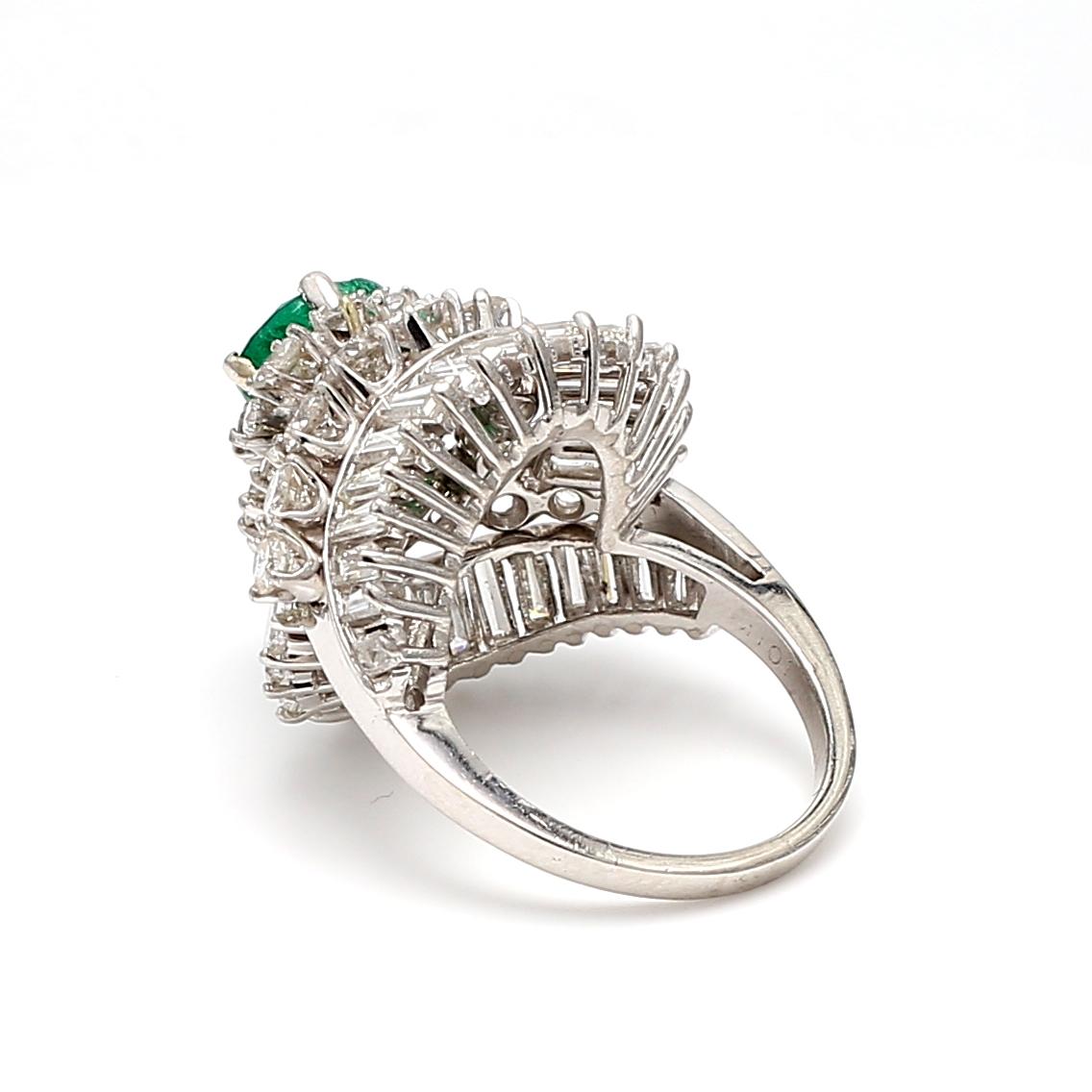 2.90 Carat H SI1 Diamond 1.95 Carat Oval Shape Emerald Platinum Ballerina Ring