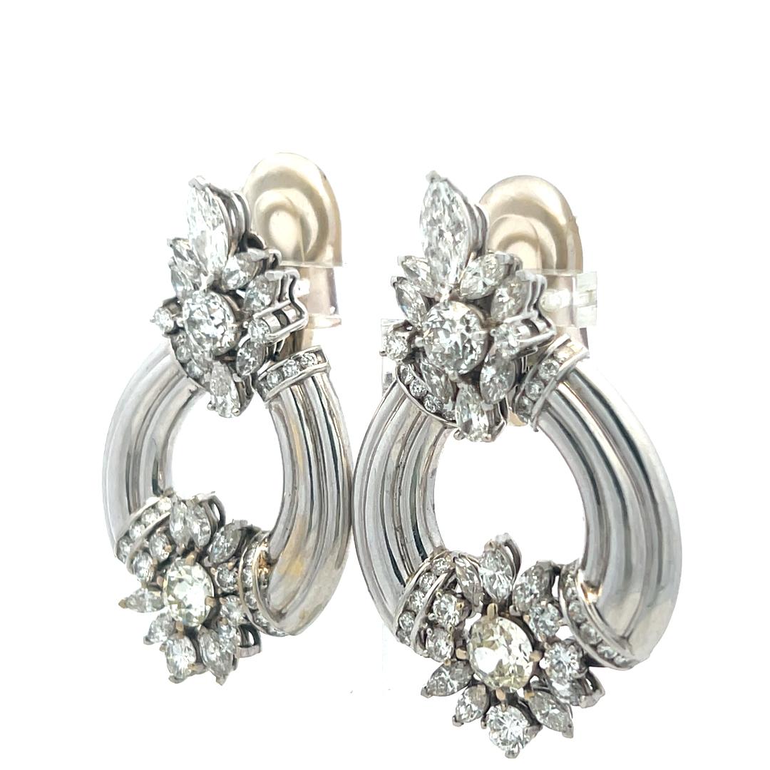 18K Gold Chandelier Earrings with 11.95 Carat Old European Cut G VVS2 Diamonds