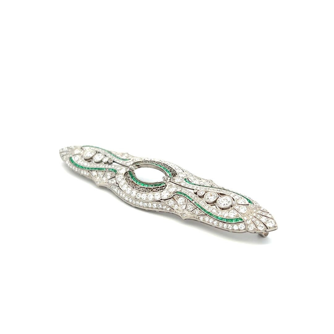 Tiffany & Co 6.00 Carat Round Diamond 1.50 Carat Emerald Platinum Pin