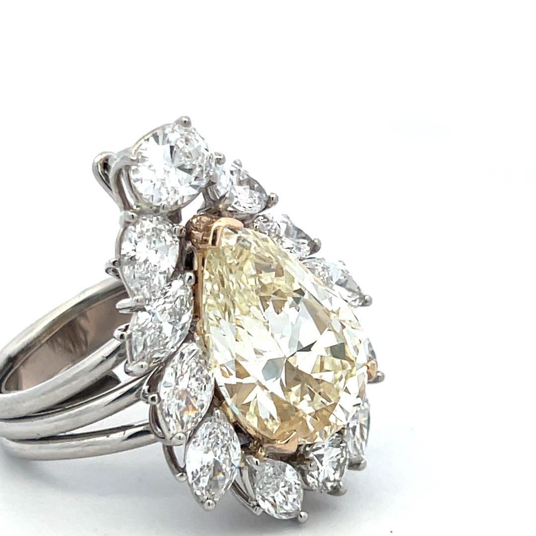 Vintage 18 Karat Two Tone Gold Ring with 16.14 Carat Diamonds Size 7.5