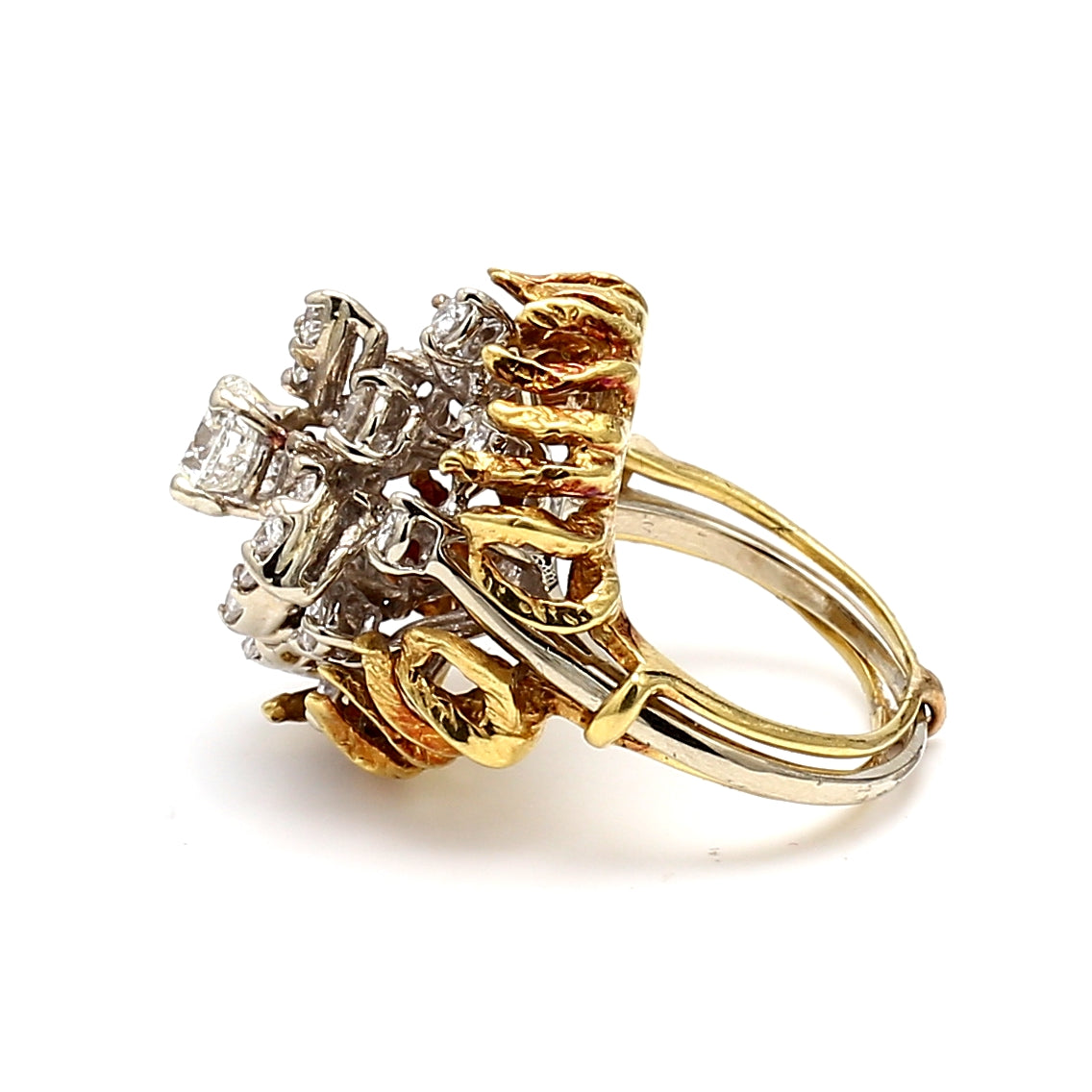 1.37 Carat Round Brilliant Diamond 18 Karat Two Tone Gold/Platinum Cocktail Ring