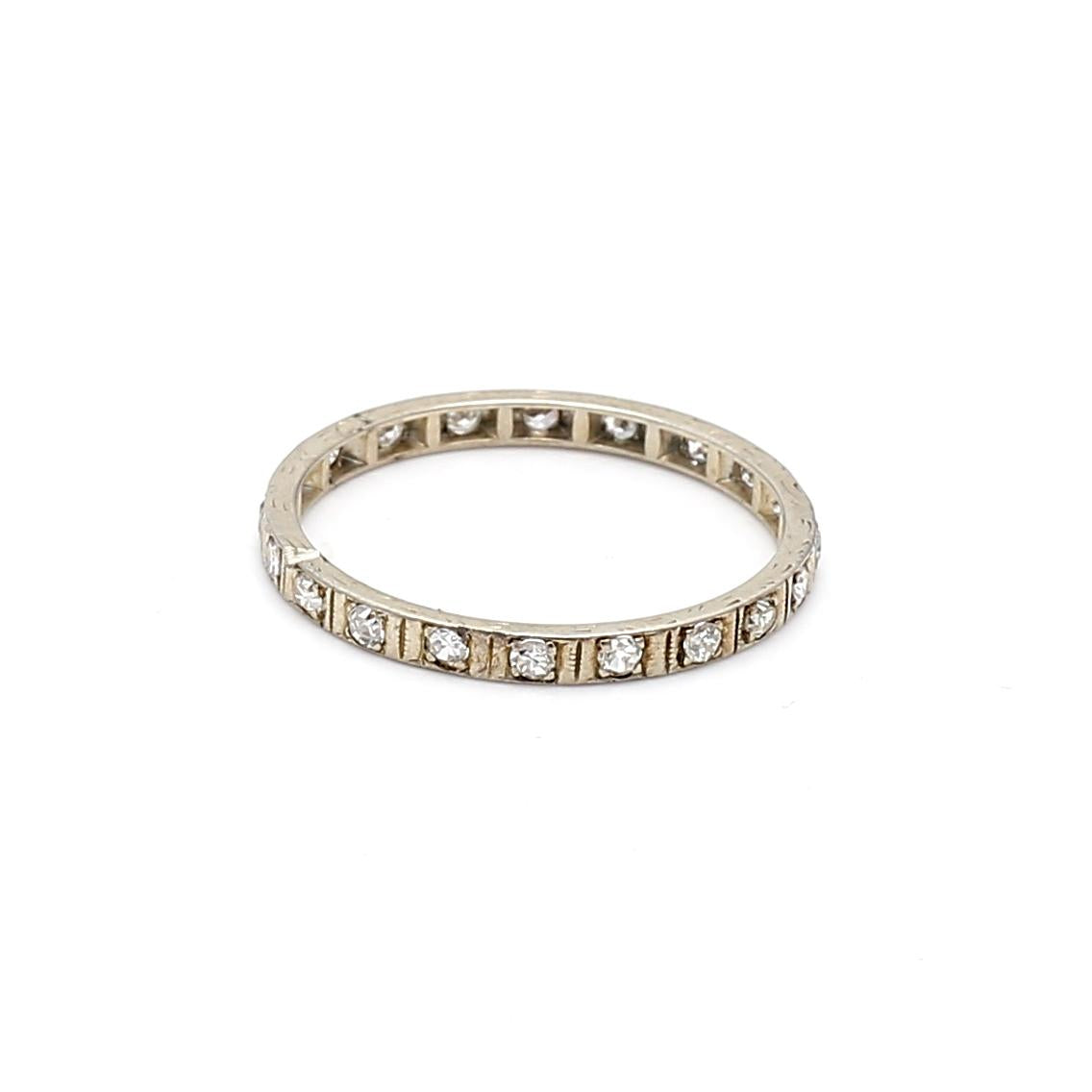 Vintage 18K Yellow Gold Band Ring with 0.6 Carat Round Diamonds Size 9