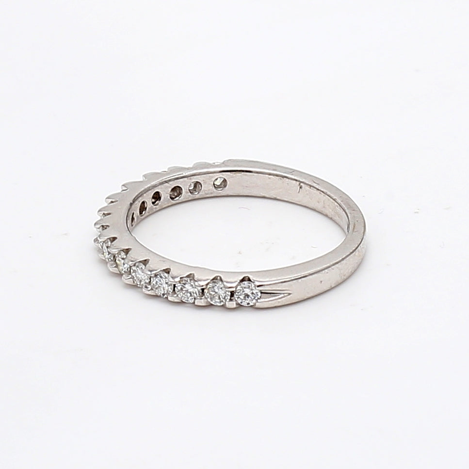 0.80 Carat Round Brilliant F VS1 Diamond 14 Karat White Gold Band Ring