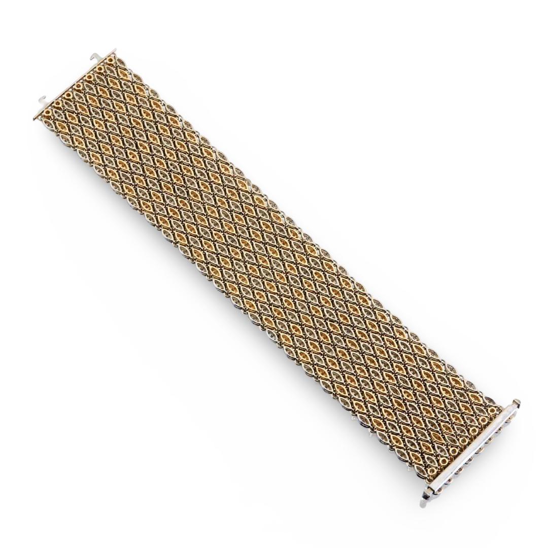 Vintage Two Tone 18K Gold Link Bracelet with 15ct Round G VS1 Diamonds
