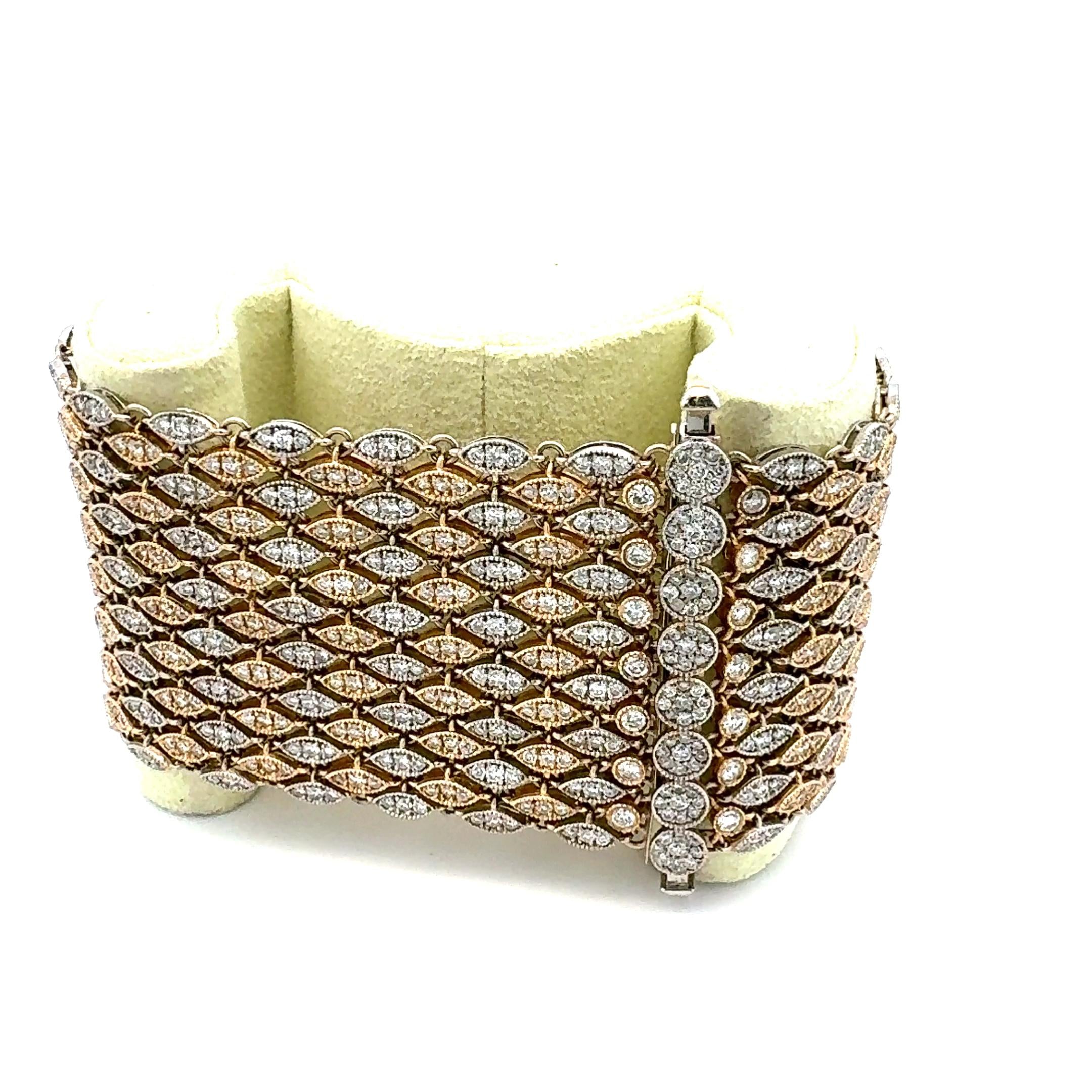 Vintage Two Tone 18K Gold Link Bracelet with 15ct Round G VS1 Diamonds