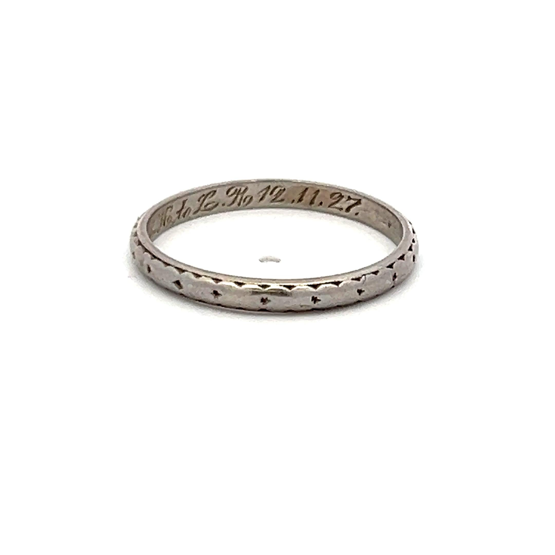 Vintage Platinum Band Ring 2.2mm 2.6 Grams Size 7.5