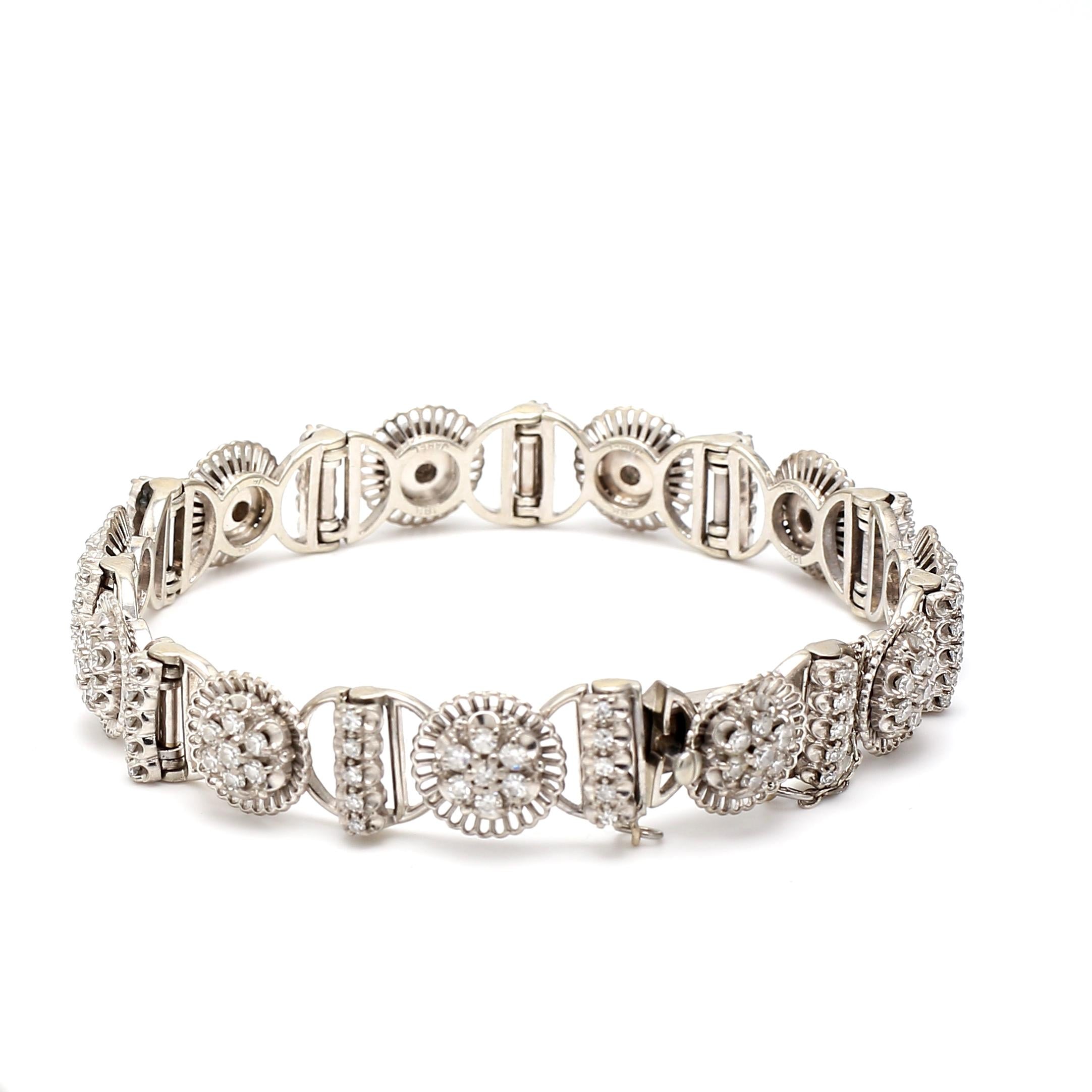 18K White Gold Tennis Bracelet with 2.5 Carat Round G-SI1 Diamonds