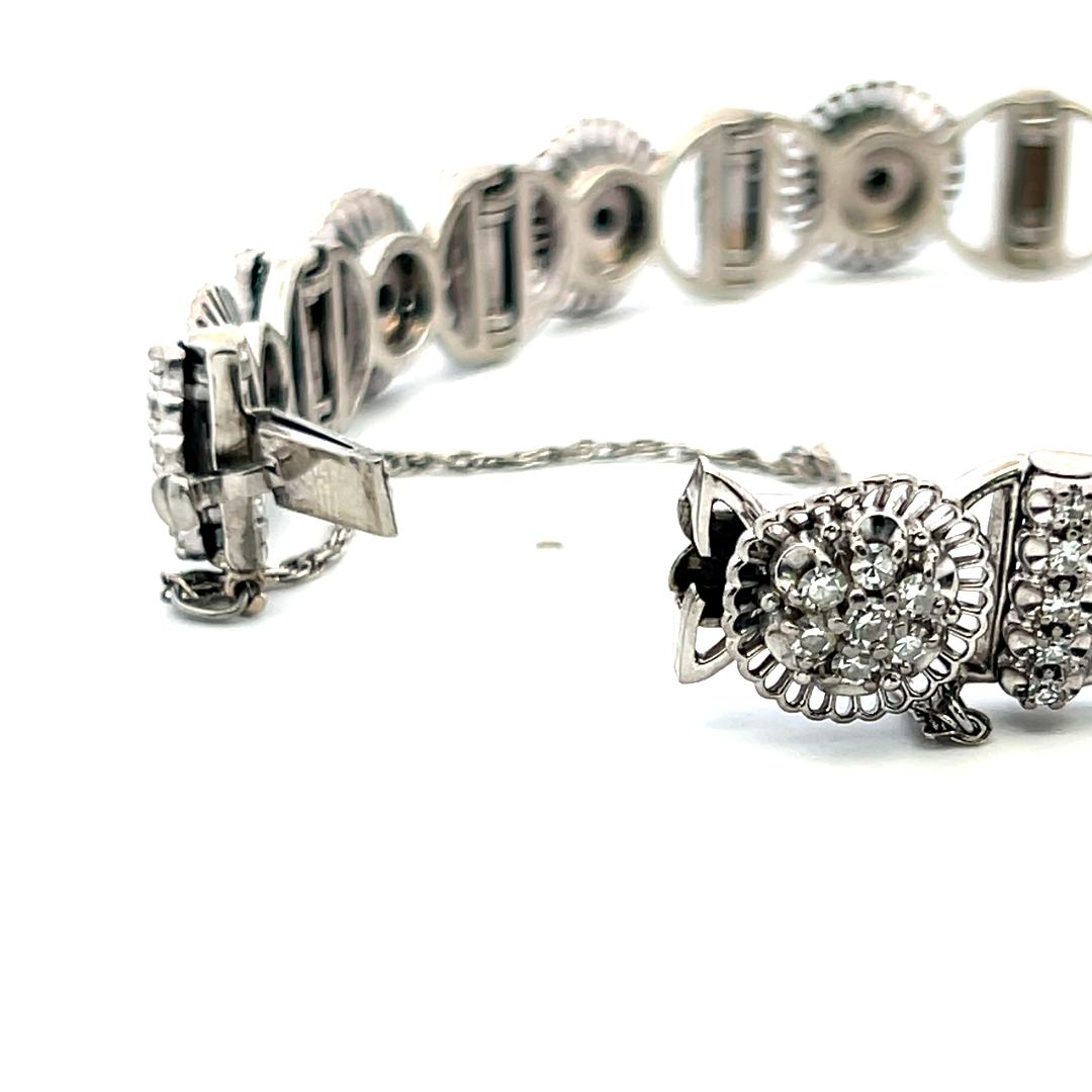 18K White Gold Tennis Bracelet with 2.5 Carat Round G-SI1 Diamonds