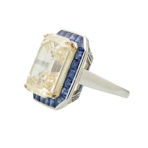 Oscar Heyman 17.35 Carat Emerald Cut Flyb-SI1 Diamond 18K WG Cocktail Ring