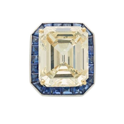 Oscar Heyman 17.35 Carat Emerald Cut Flyb-SI1 Diamond 18K WG Cocktail Ring