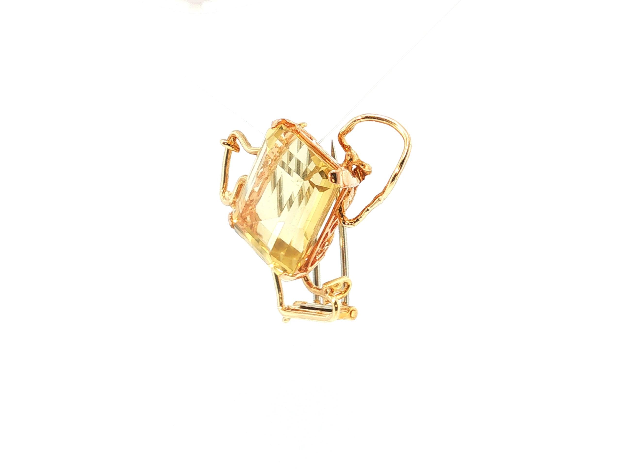 Vintage 14K Yellow Gold Pin Brooch with 19.5 Carat Emerald Cut Citrine