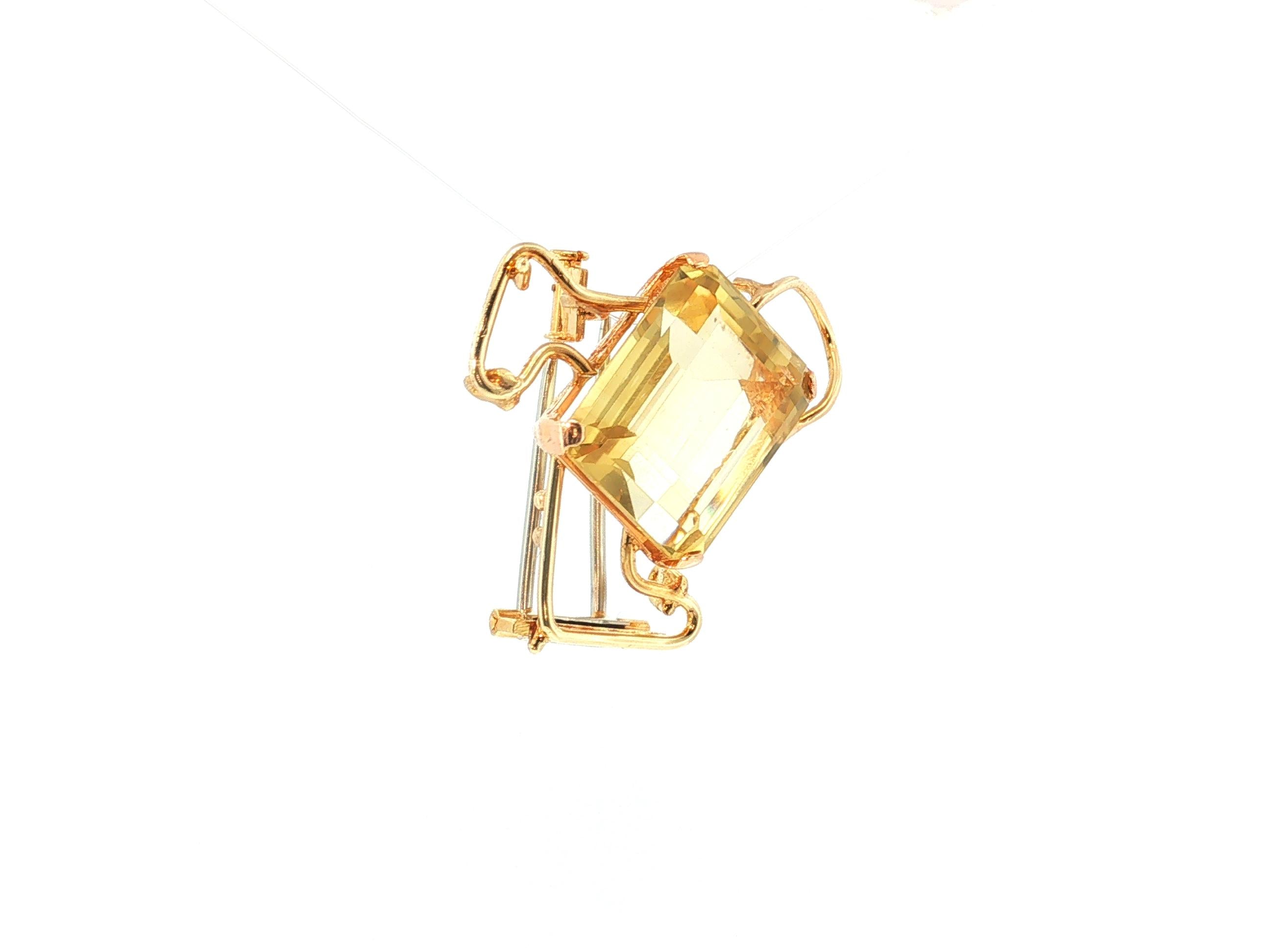Vintage 14K Yellow Gold Pin Brooch with 19.5 Carat Emerald Cut Citrine