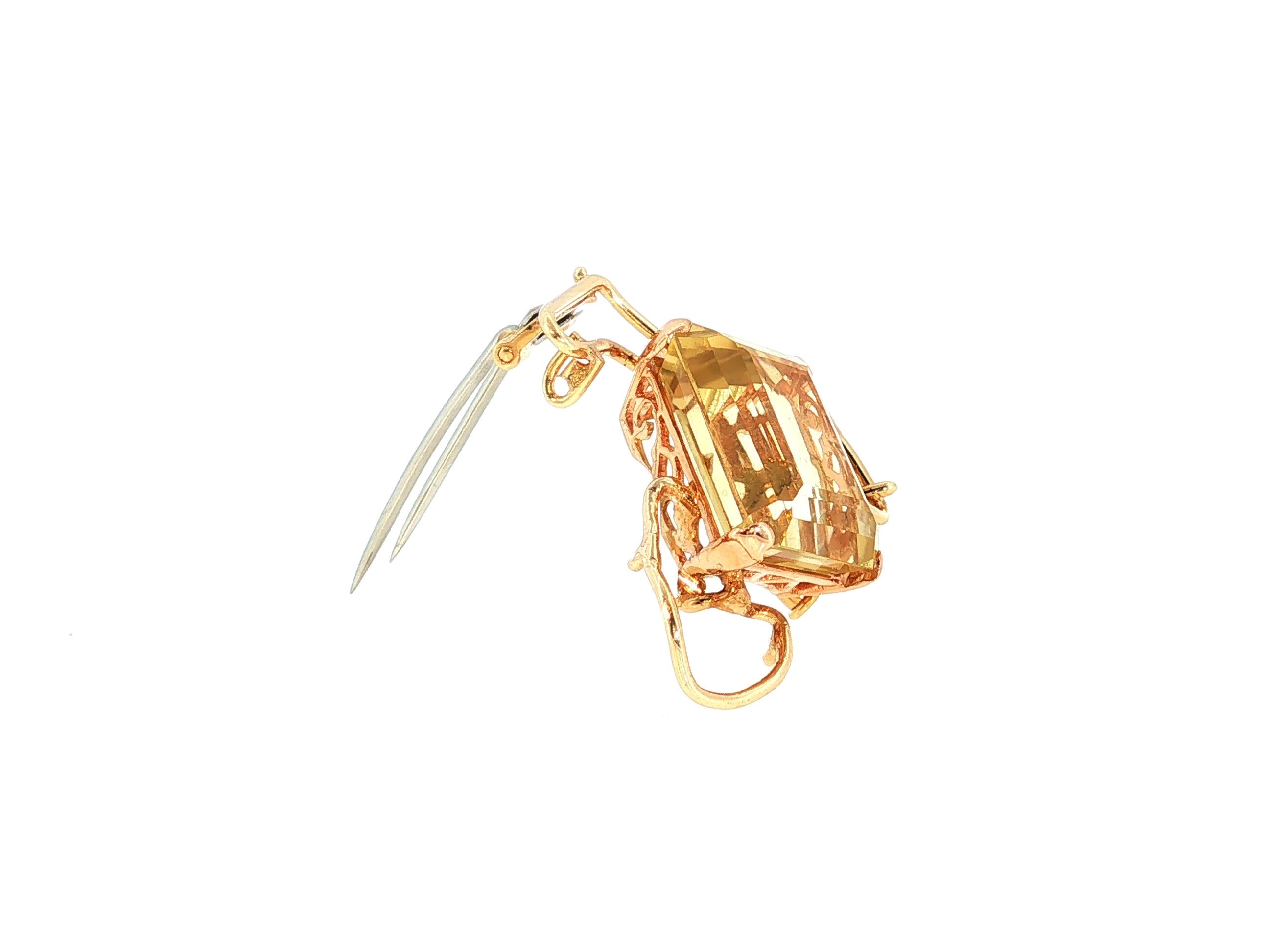 Vintage 14K Yellow Gold Pin Brooch with 19.5 Carat Emerald Cut Citrine