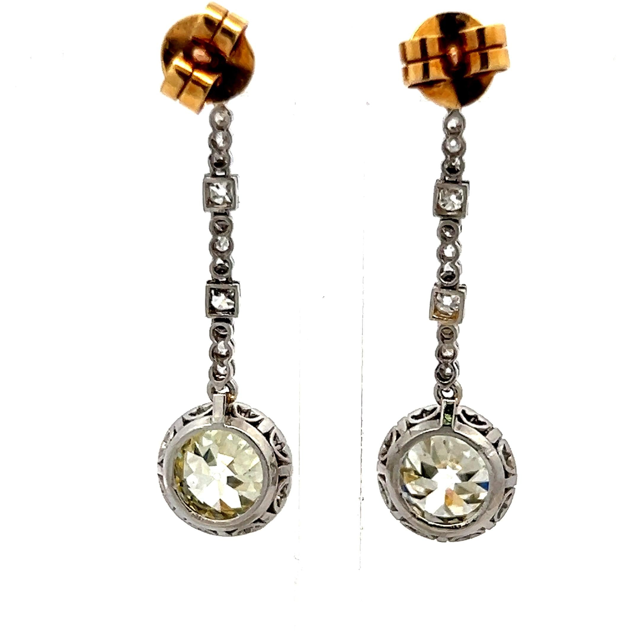 5.31 Carat Old European Cut S-I VS2-SI2 Diamond Two Tone Gold Dangling Earrings