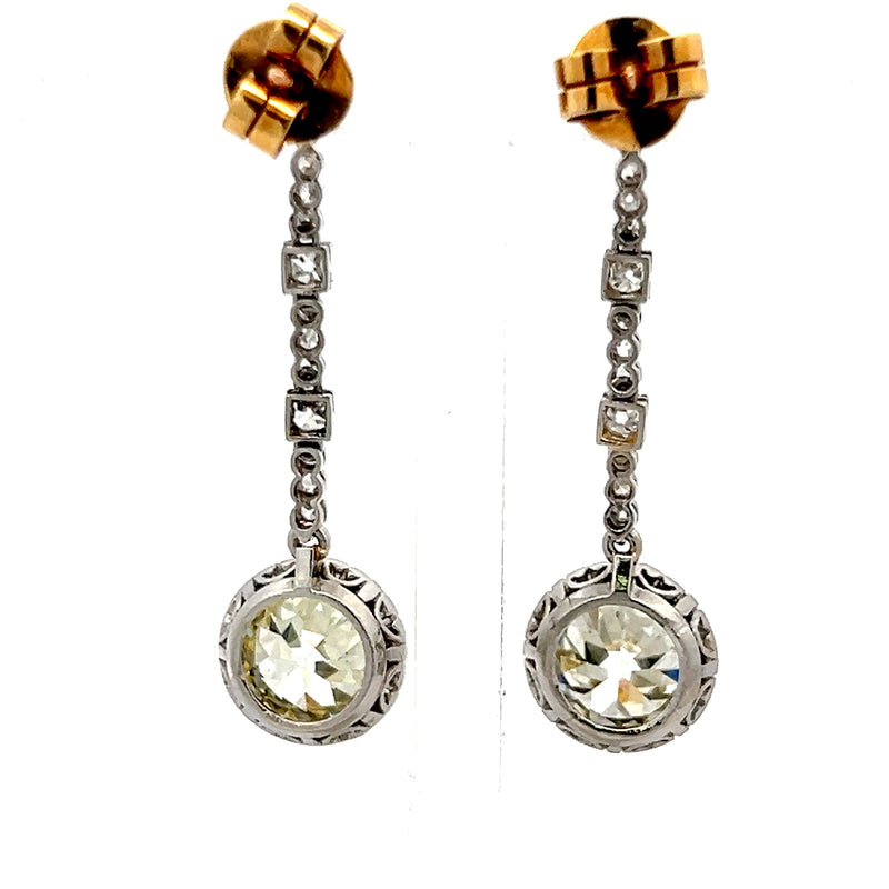 5.31 Carat Old European Cut S-I VS2-SI2 Diamond Two Tone Gold Dangling Earrings