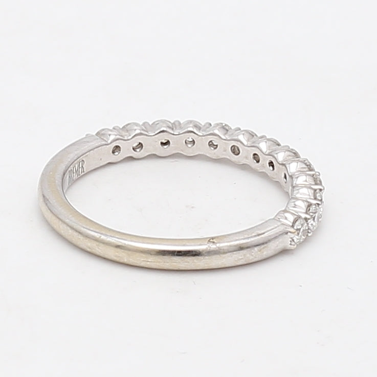 0.60 Carat Round Brilliant G SI1 Diamond 0.60 Carat 14K White Gold Band Ring