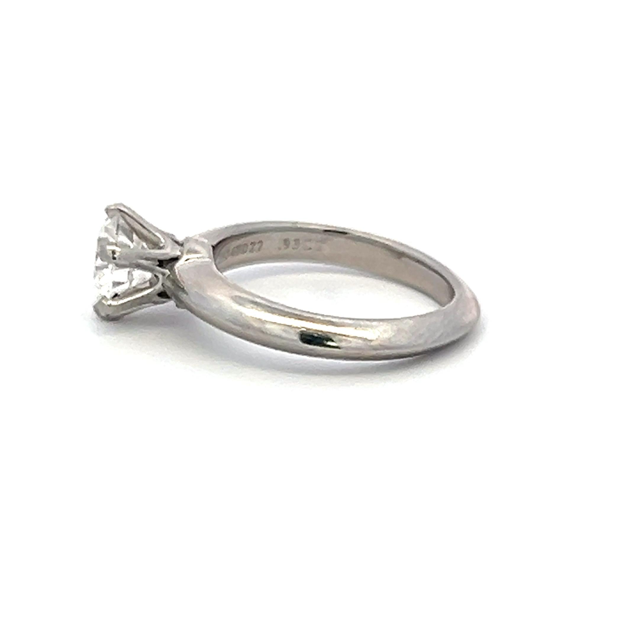 Tiffany & Co 0.93 Carat Round Brilliant F VVS2 Diamond Platinum Ring