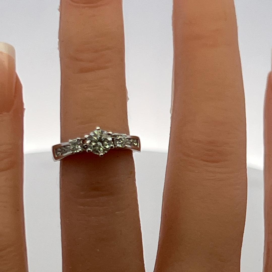 Vintage 14K White Gold Engagement Ring with 0.8 Carat Round Diamonds Size 4